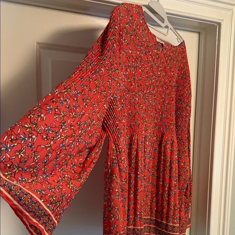 Max Studio coral Floral Top